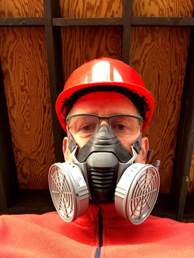 Yakisugi Atelier werkplaats - Professionele productie van ambachtelijk gebrand hout voor architecten en aannemers